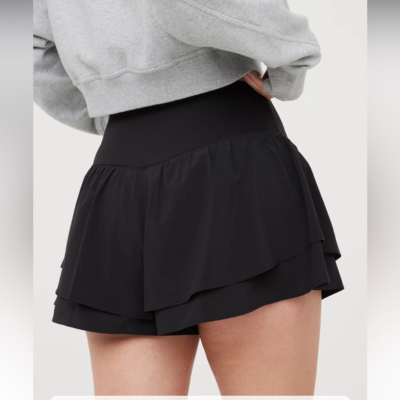 Aerie Offline Real Me Ruched Flowy Short Black - Picture 6 of 7